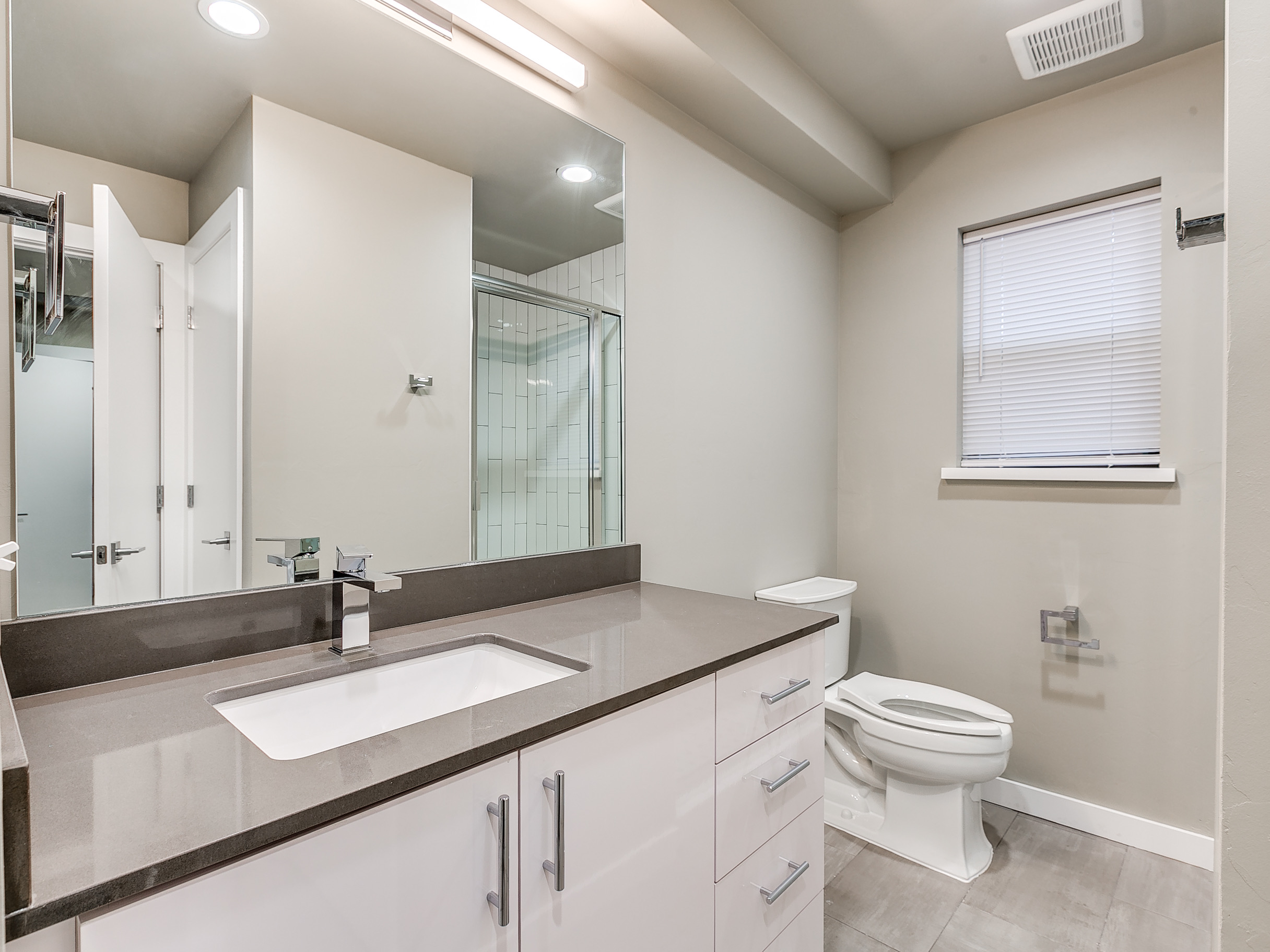 2017 North Blackwelder Avenue - 11