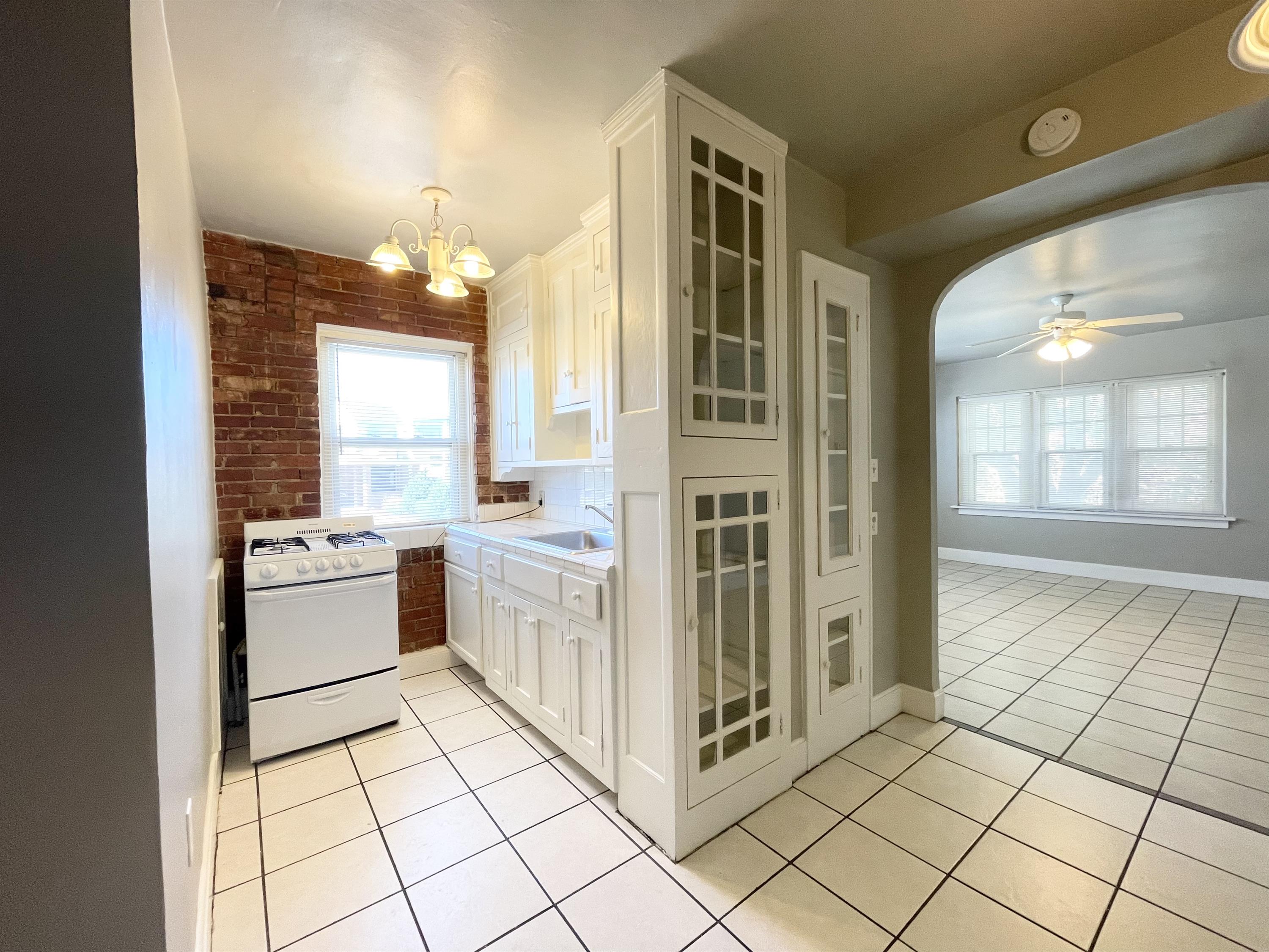 518 NW 12th Street - 7