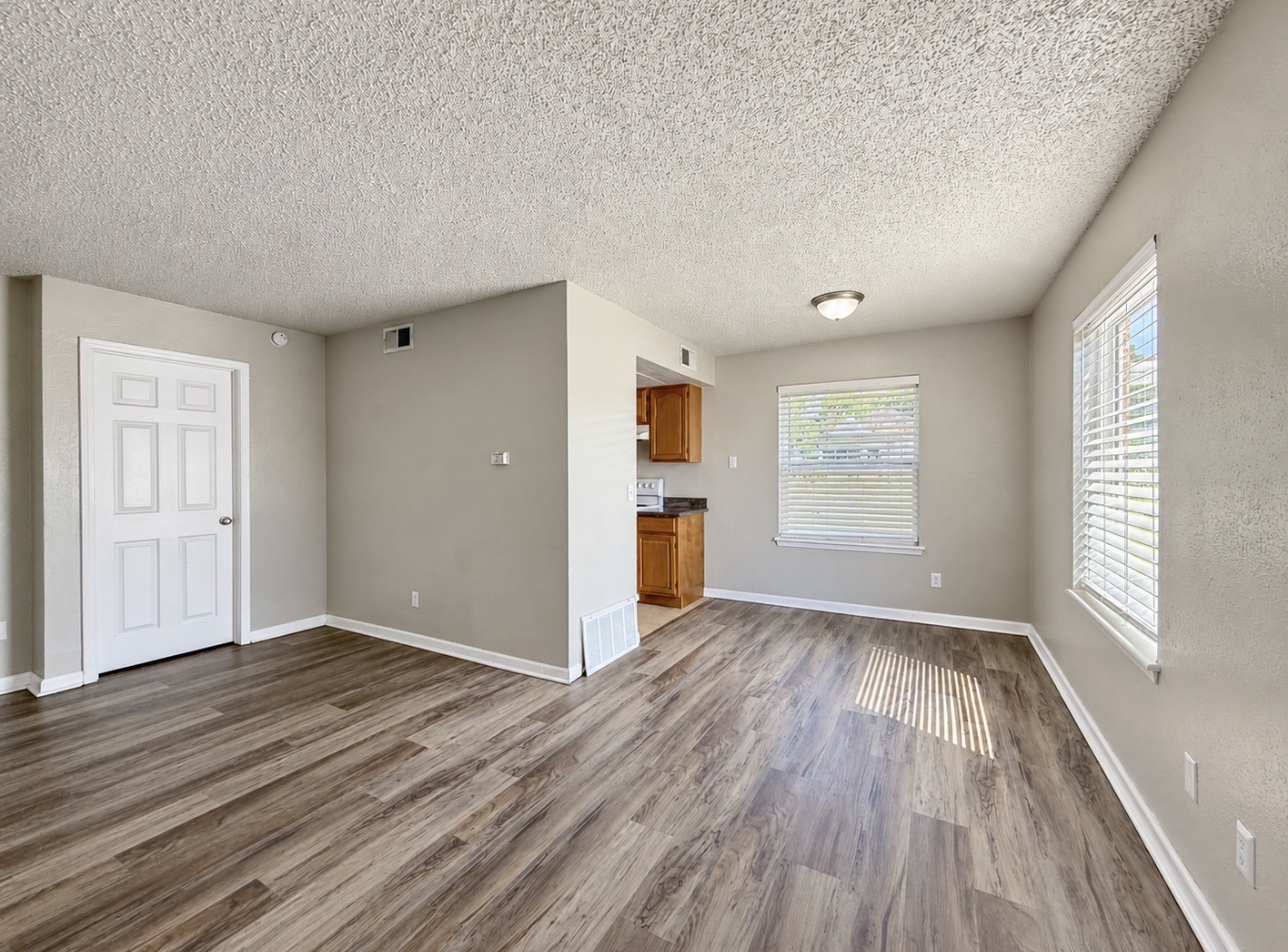 900 Northwest 24th Street - 900-12