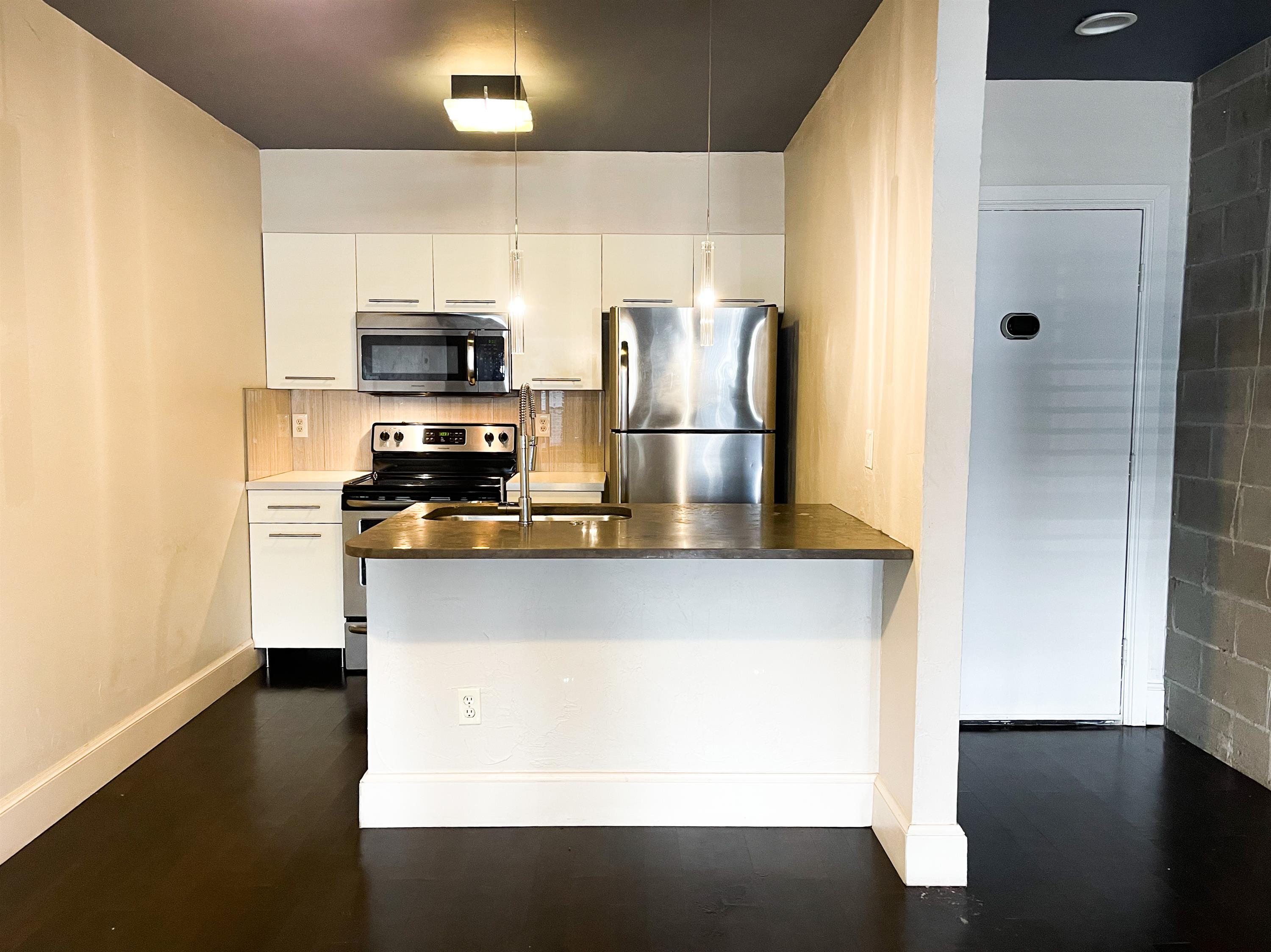 915 Northwest 7th Street - 105