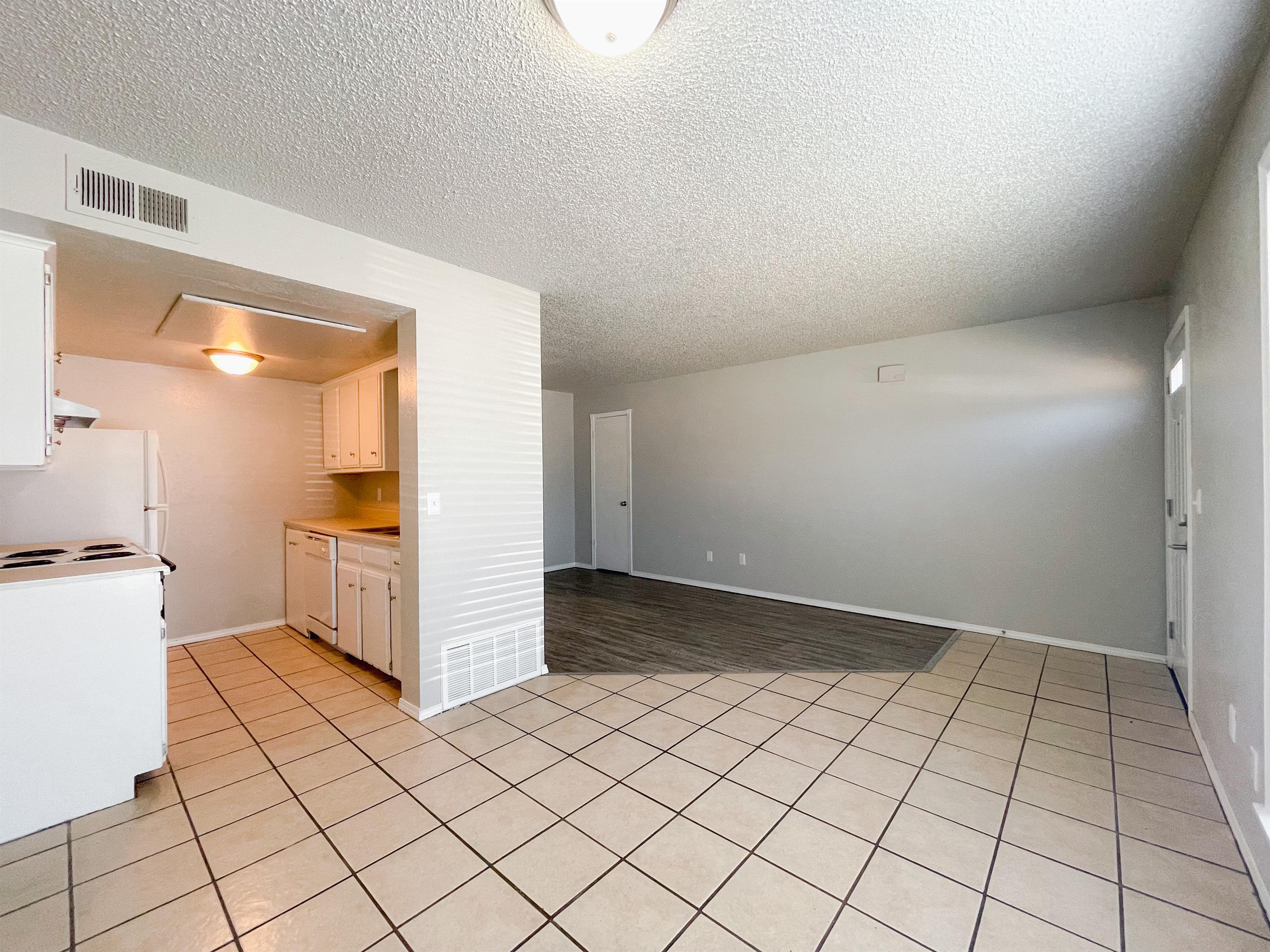 900 Northwest 24th Street - 900-01