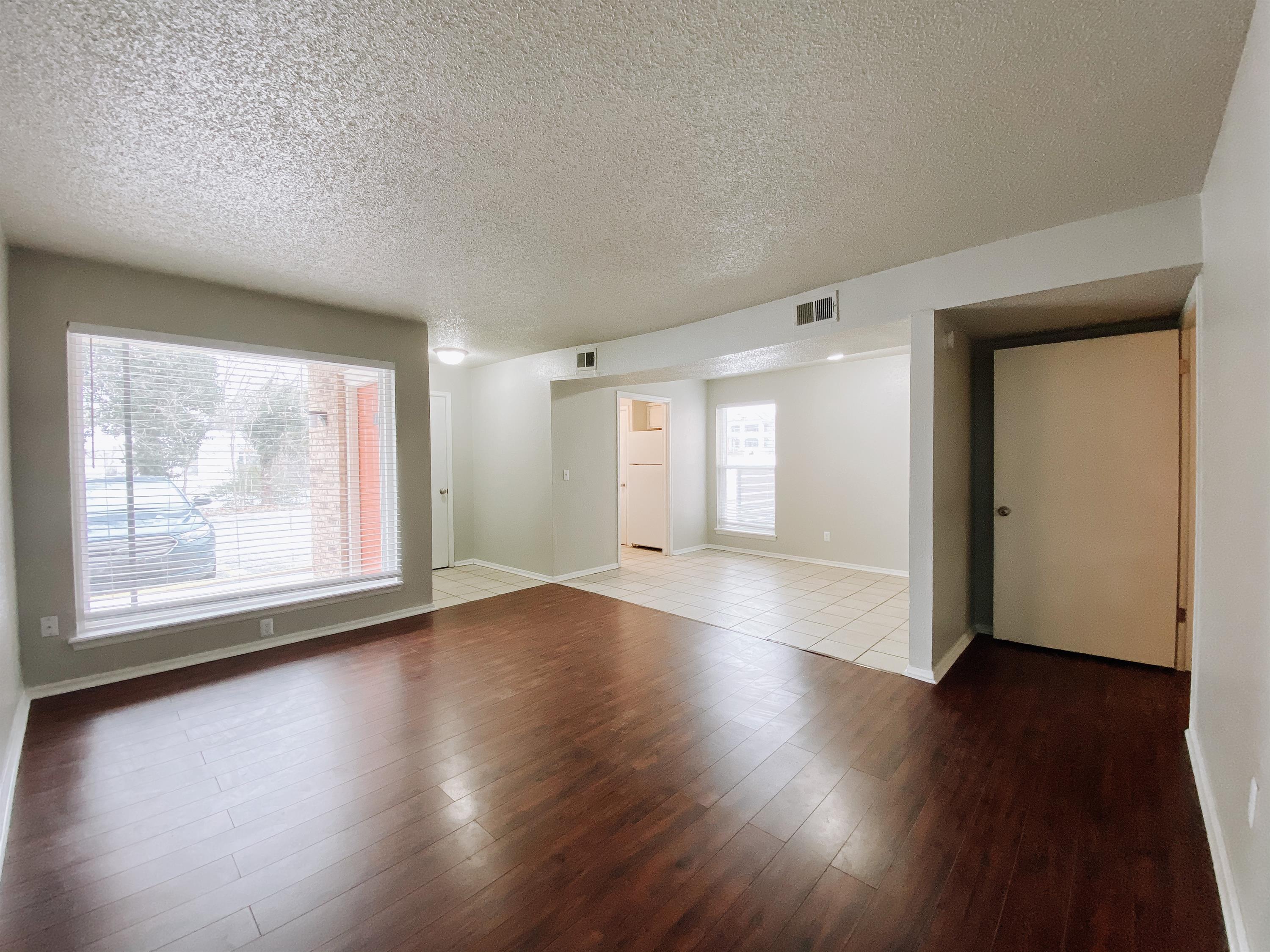 900 Northwest 24th Street - 820-20